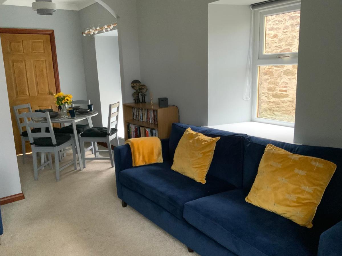 The Granary At Tinto Retreats, Biggar Is A Gorgeous 3 Bedroom Stone Cottage Wiston  Exterior photo